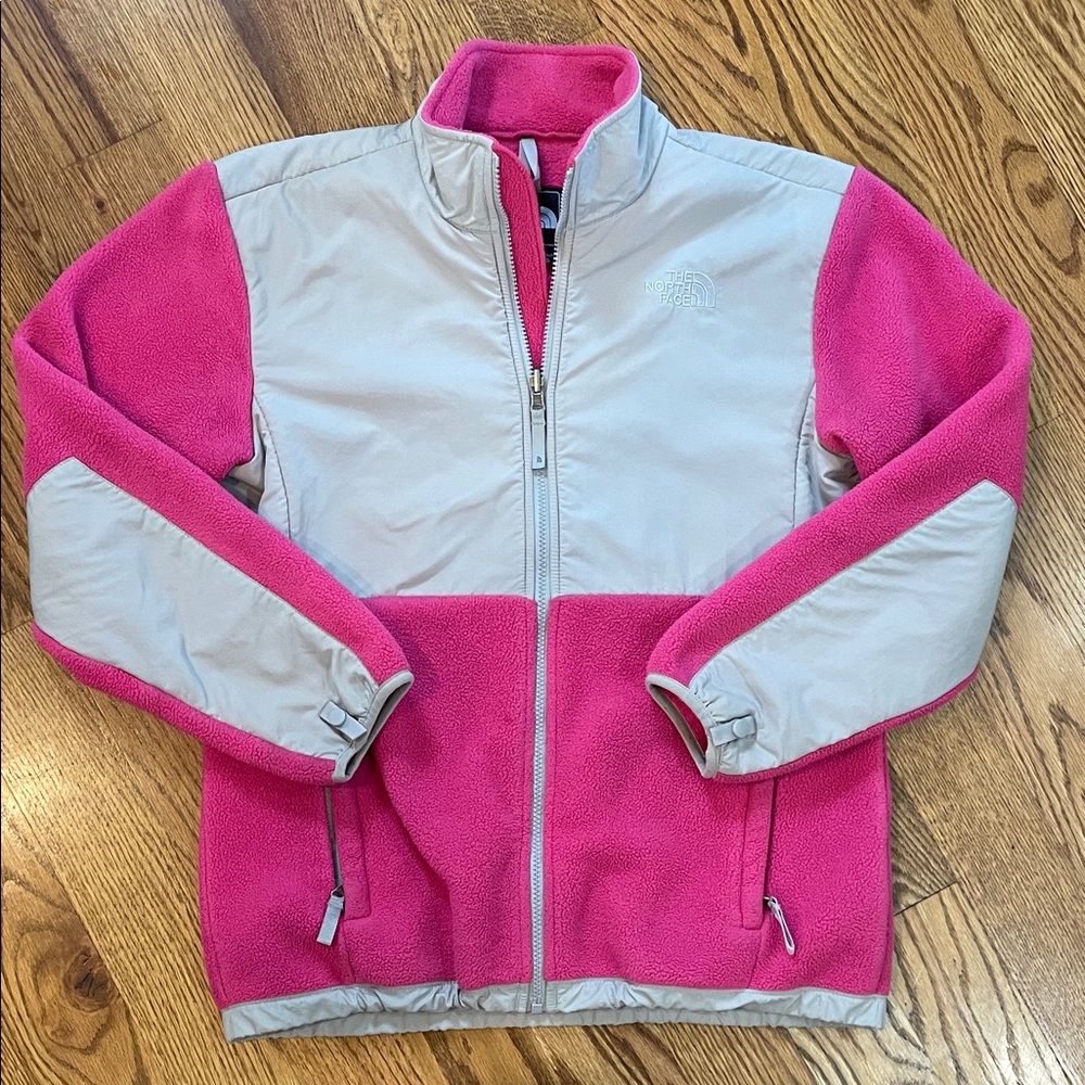 Girl’s The North Face Denali Fleece Jacket. Size XL. Excellent Condition.